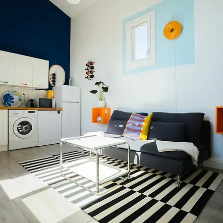 Duplex Climatise Avec Terrasse Sans Vis A Vis Dans L'hypercentre Apartment Nîmes